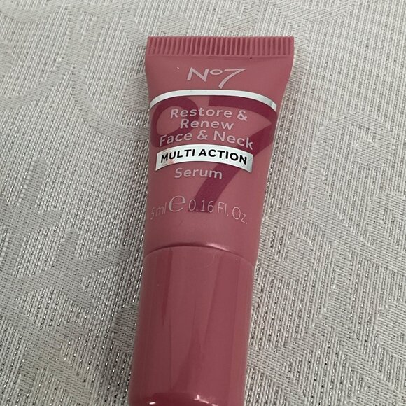 No7 Restore & Renew Dual Action Cleansing Lotion & Instant Results Nourishing Hy - Picture 8 of 9
